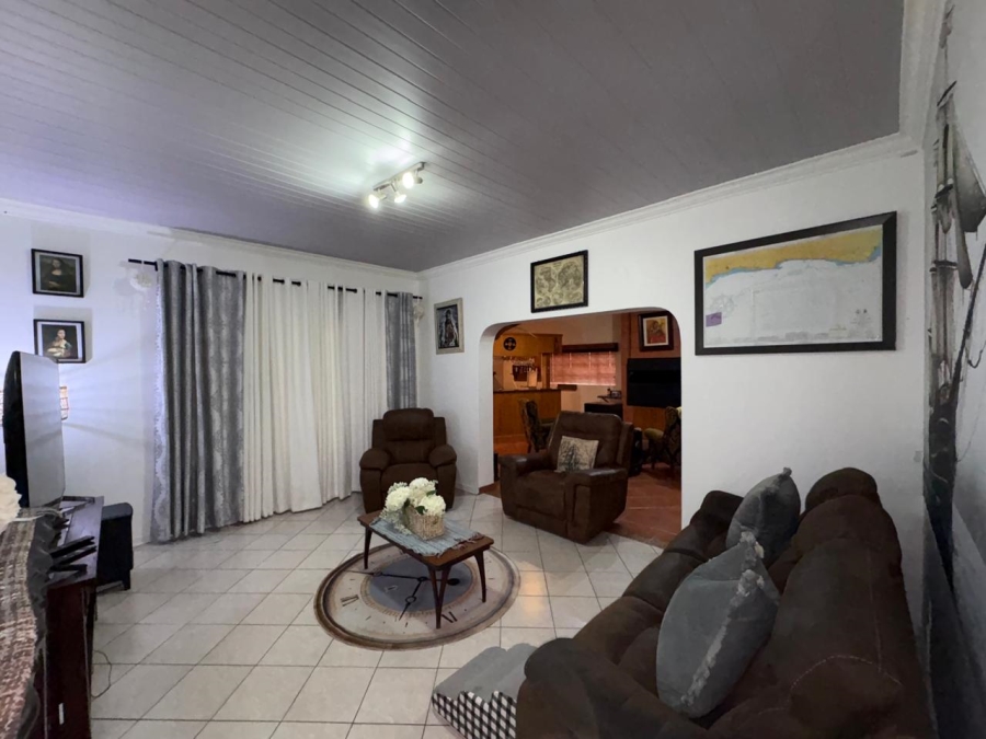4 Bedroom Property for Sale in Safari Gardens North West